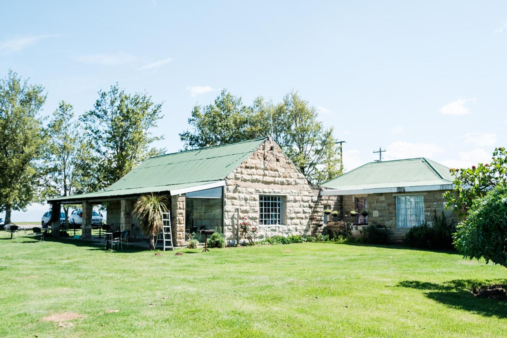 The Border Post, Bed And Breakfast Bergville Exterior photo