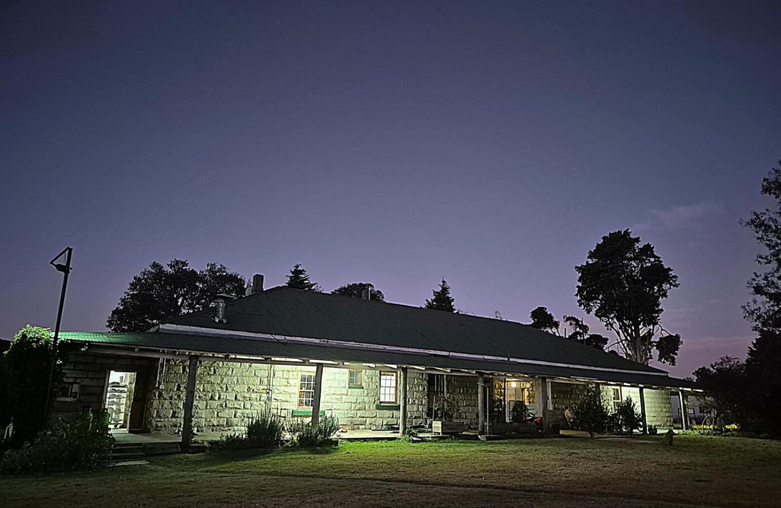 The Border Post, Bed And Breakfast Bergville Exterior photo
