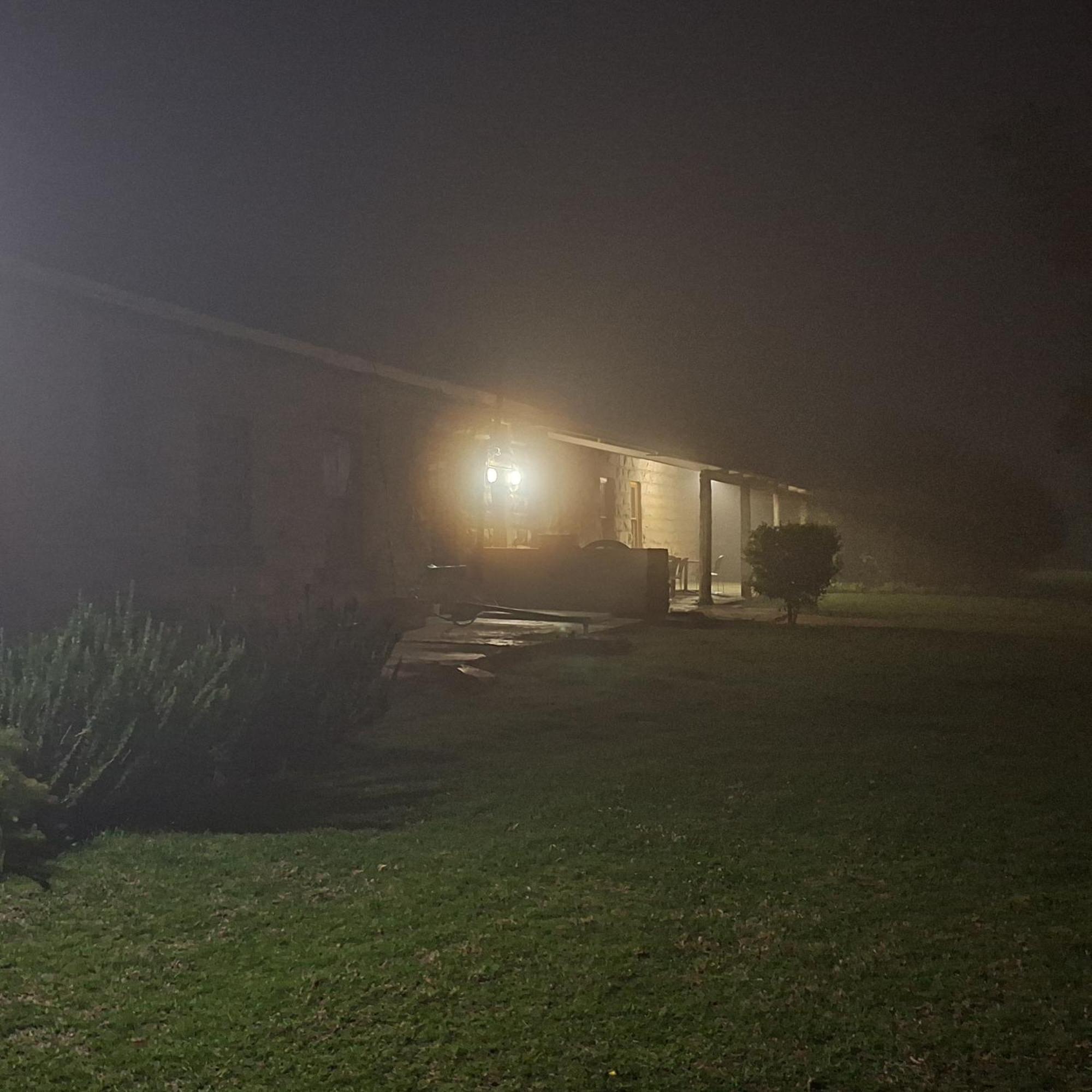 The Border Post, Bed And Breakfast Bergville Exterior photo